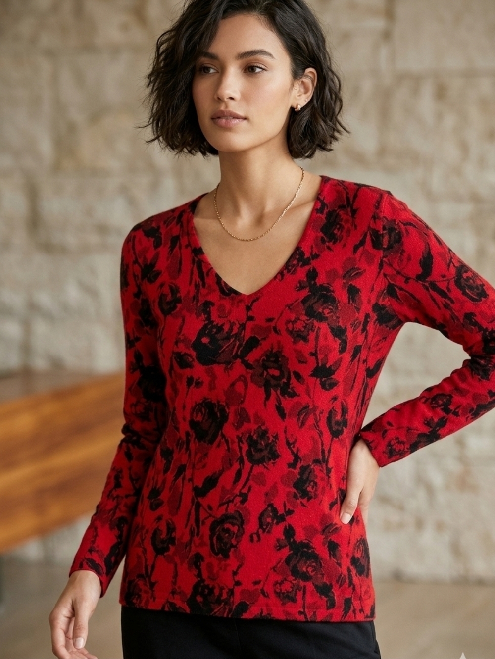 Charter Club 100% Cashmere Rose Print Pullover Sweater V Neck Size M Red Black
